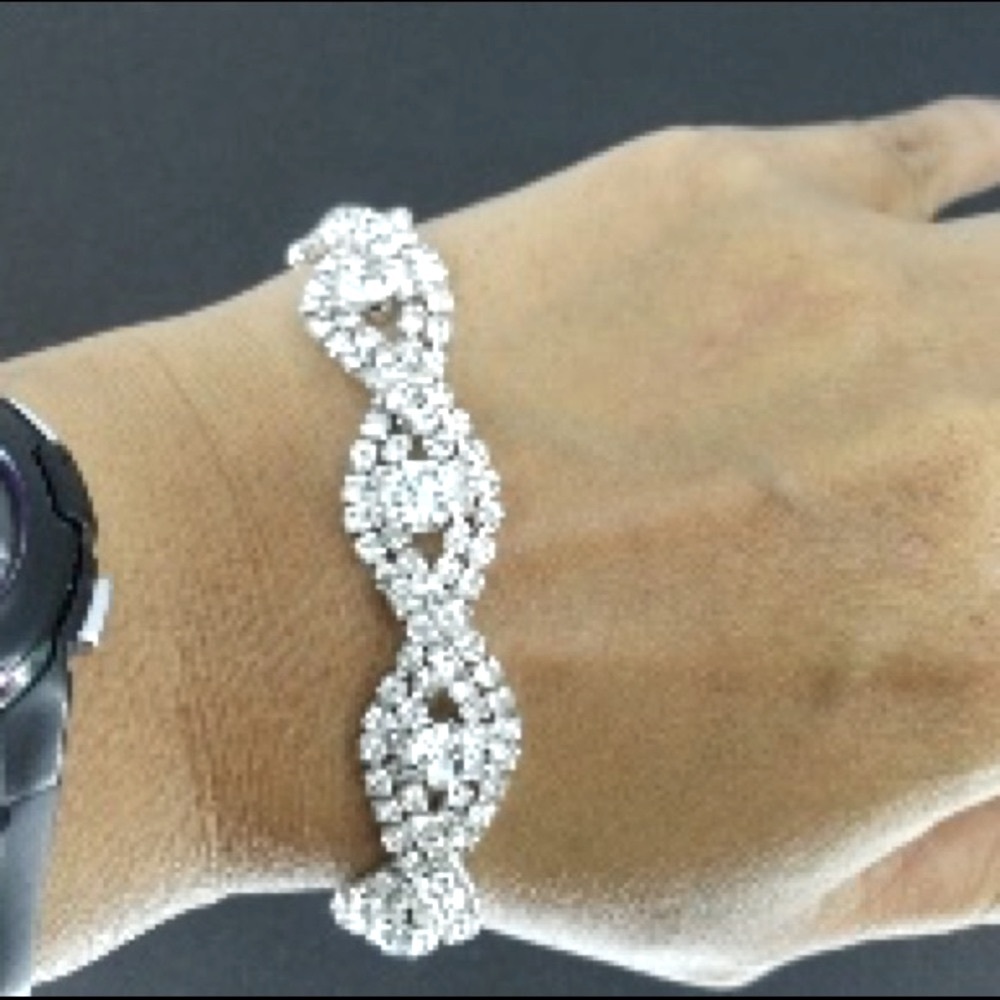 🔀 Infinity Ice Crystal Bracelet or Anklet